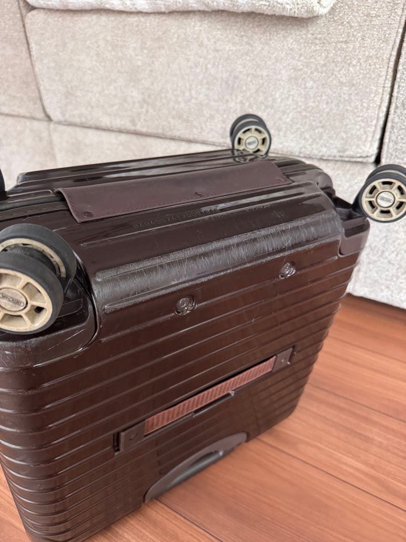 s*k様 RIMOWA 23ℓブラウン機内持込サイズ4輪　used