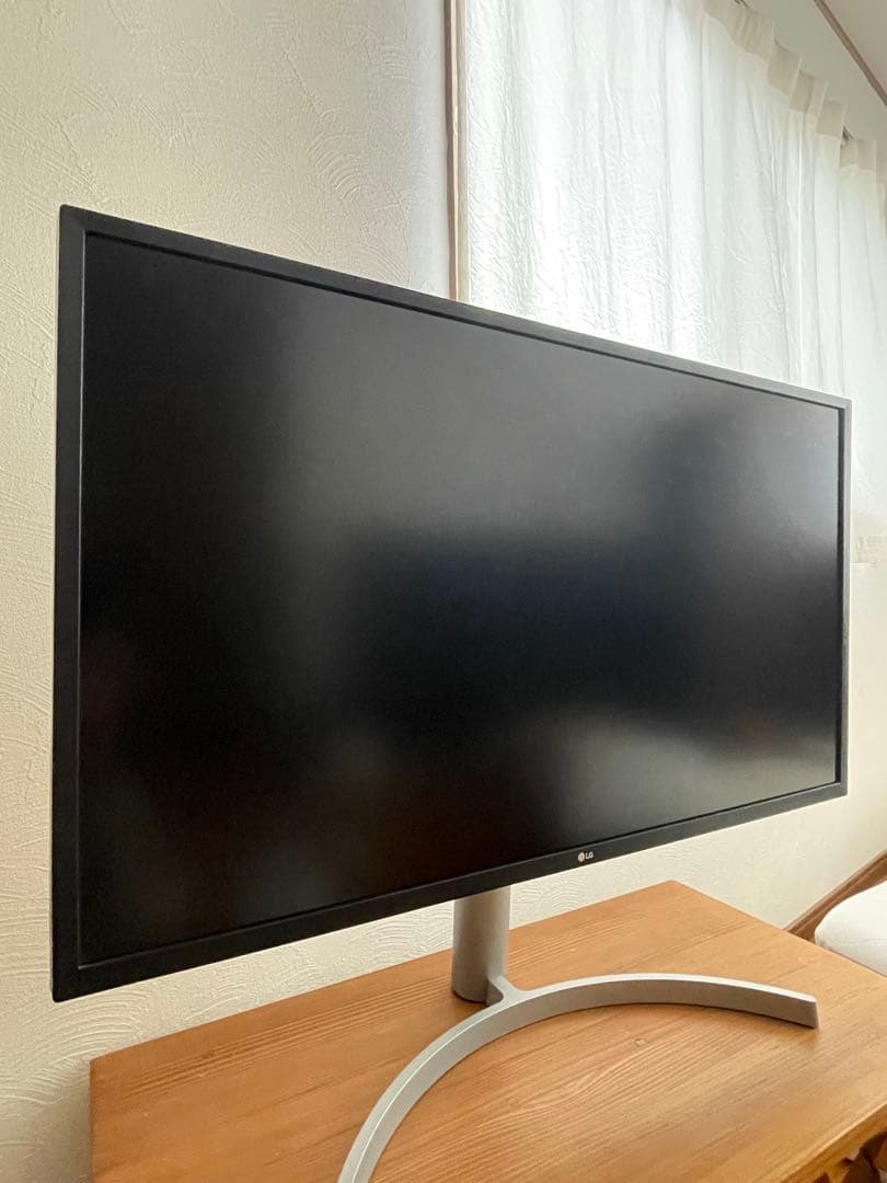 LG PCモニター ディスプレイ 32UL750-W 31.5インチ 4K対応