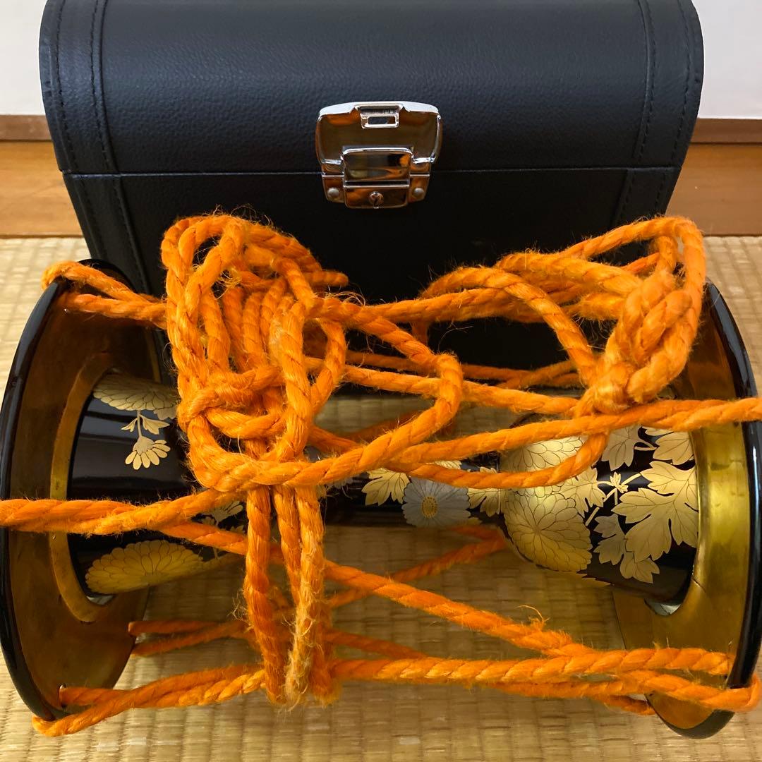 小鼓　締め緒・ハードケース付き