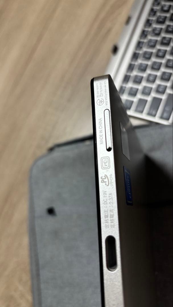 【美品(説明欄確認)】dynabook タブレットPC (P1K1UPTG)