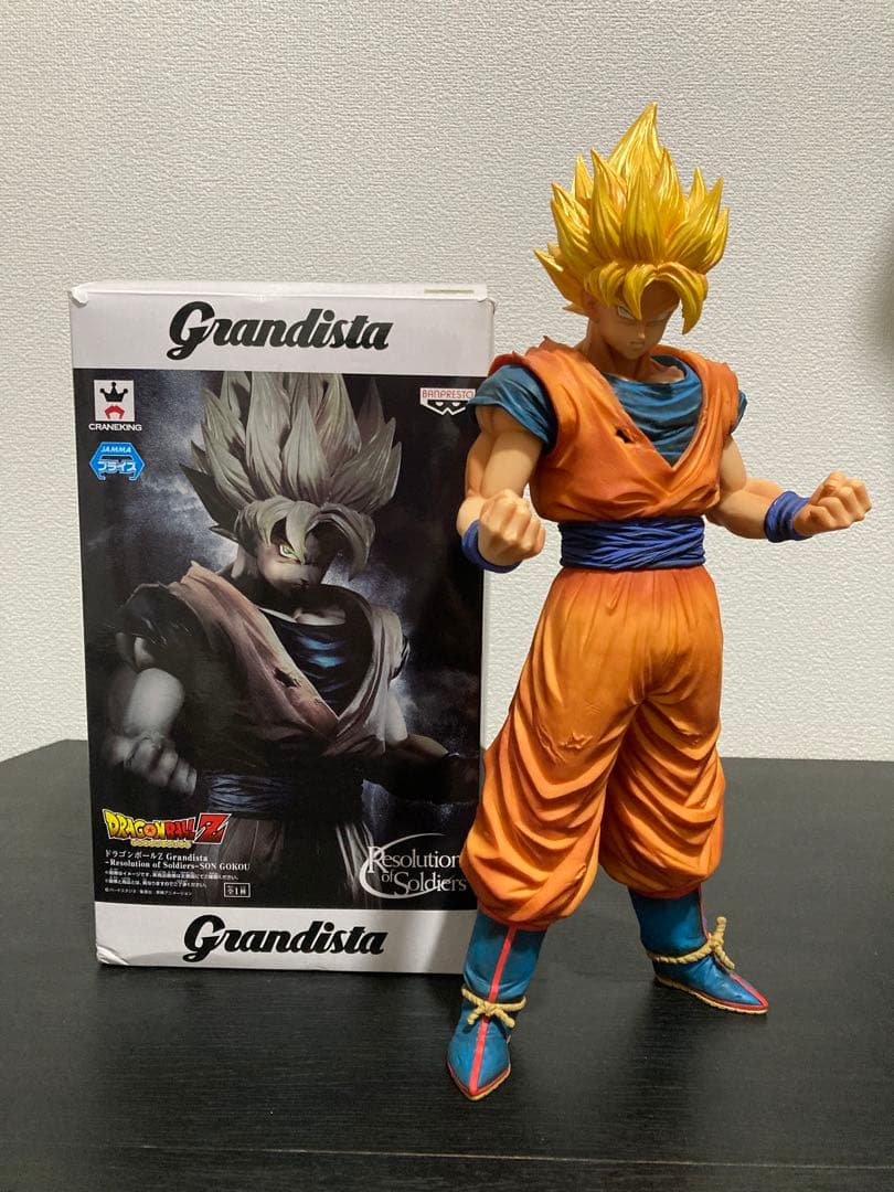 ドラゴンボール　グランディスタ　超サイヤ人 孫悟空 フィギュア