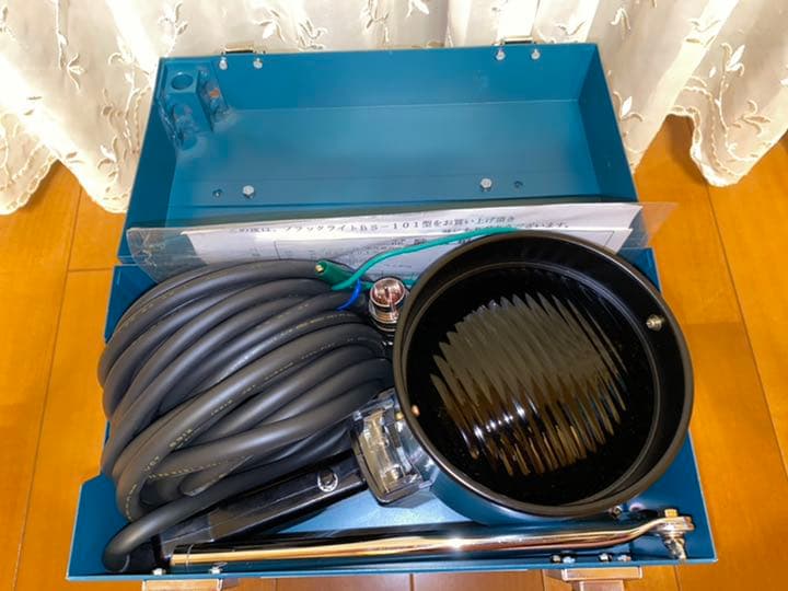 成績証付きの原価7万！大型ブラックライトBS-101型