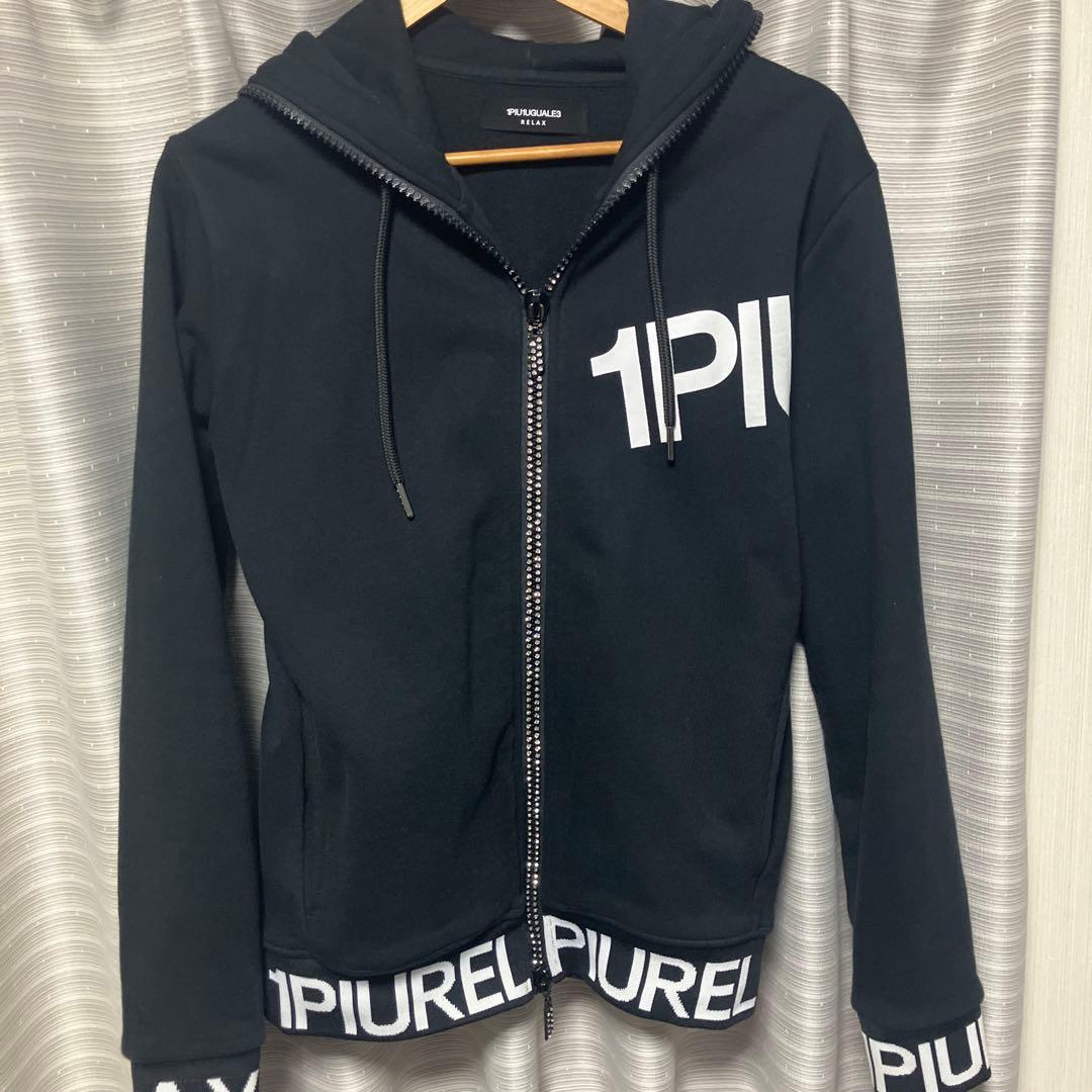 希少！！1PIU1UGUALE3 RELAX パーカー黒　Mサイズ