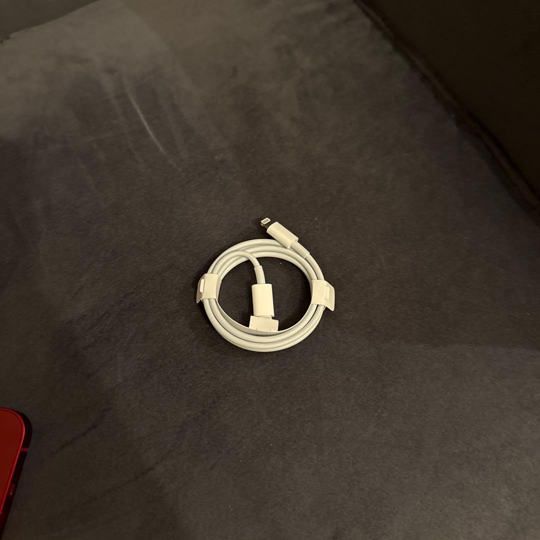 iPhone 13 RED 128GB SIMフリー 本体、純正ケーブル