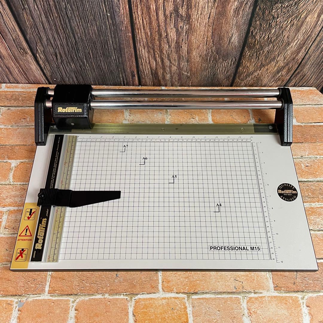 ロータトリム RotaTrim ISO 9001 M15ペーパーカッター 裁断機