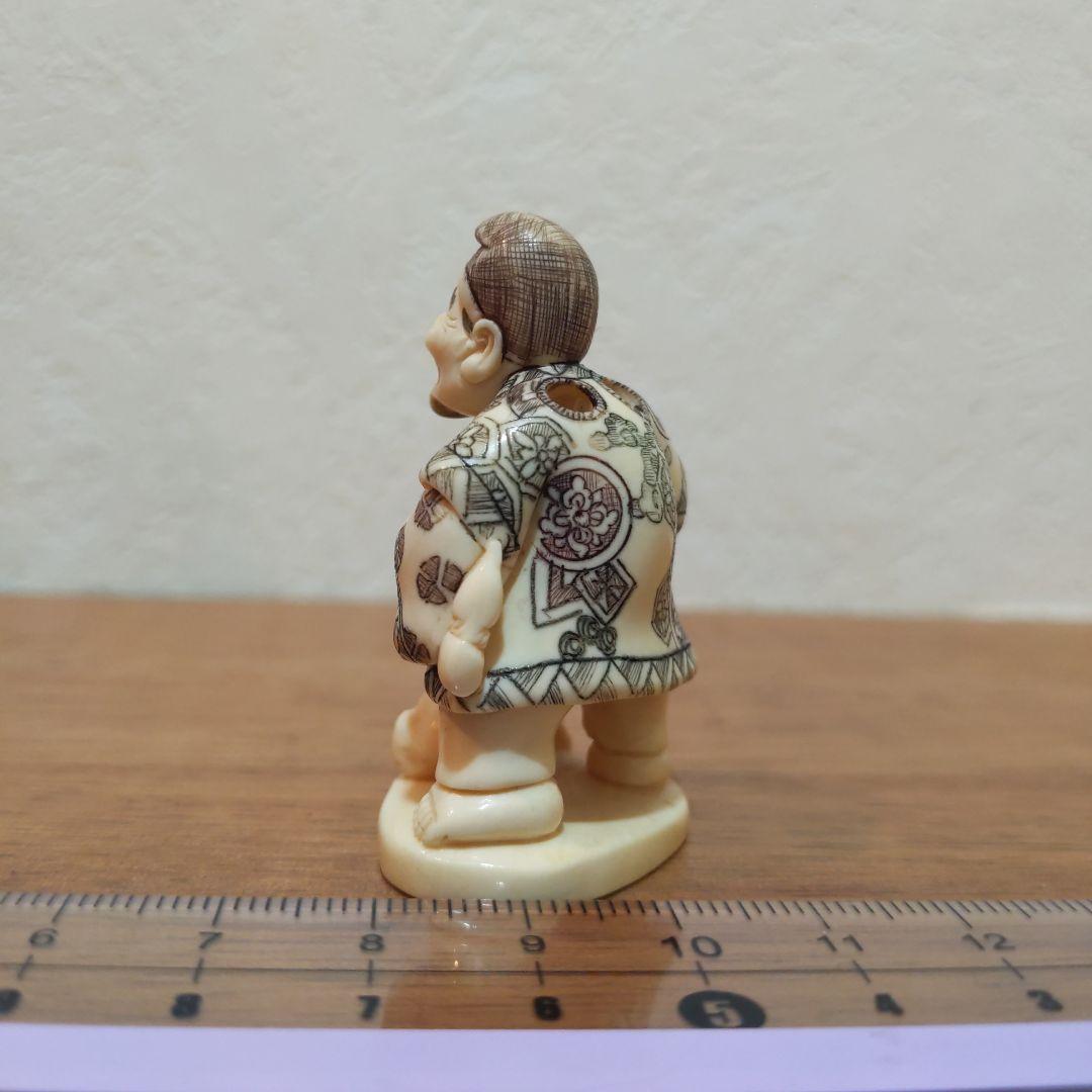 時代提物 人物根付 天然素材 在銘【宝探し】高5cm 重22ｇ縁起物 幸運の兆し