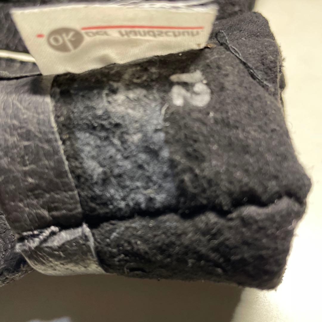 ペッカリー革 ブラック（黒色）ライニングなし　サイズ約８