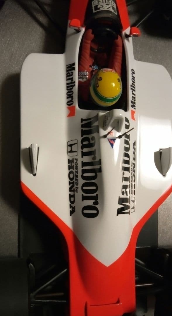 ミニチャンプス 1/18 マクラーレン MP4/4 A.セナ Marlboro