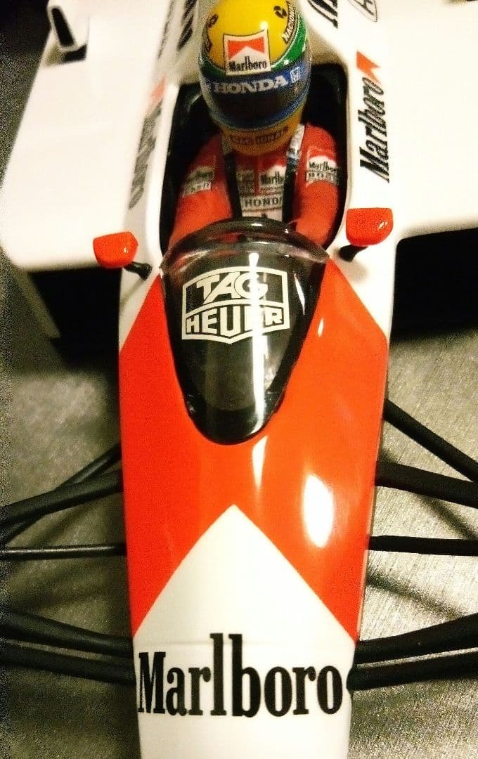 ミニチャンプス 1/18 マクラーレン MP4/4 A.セナ Marlboro