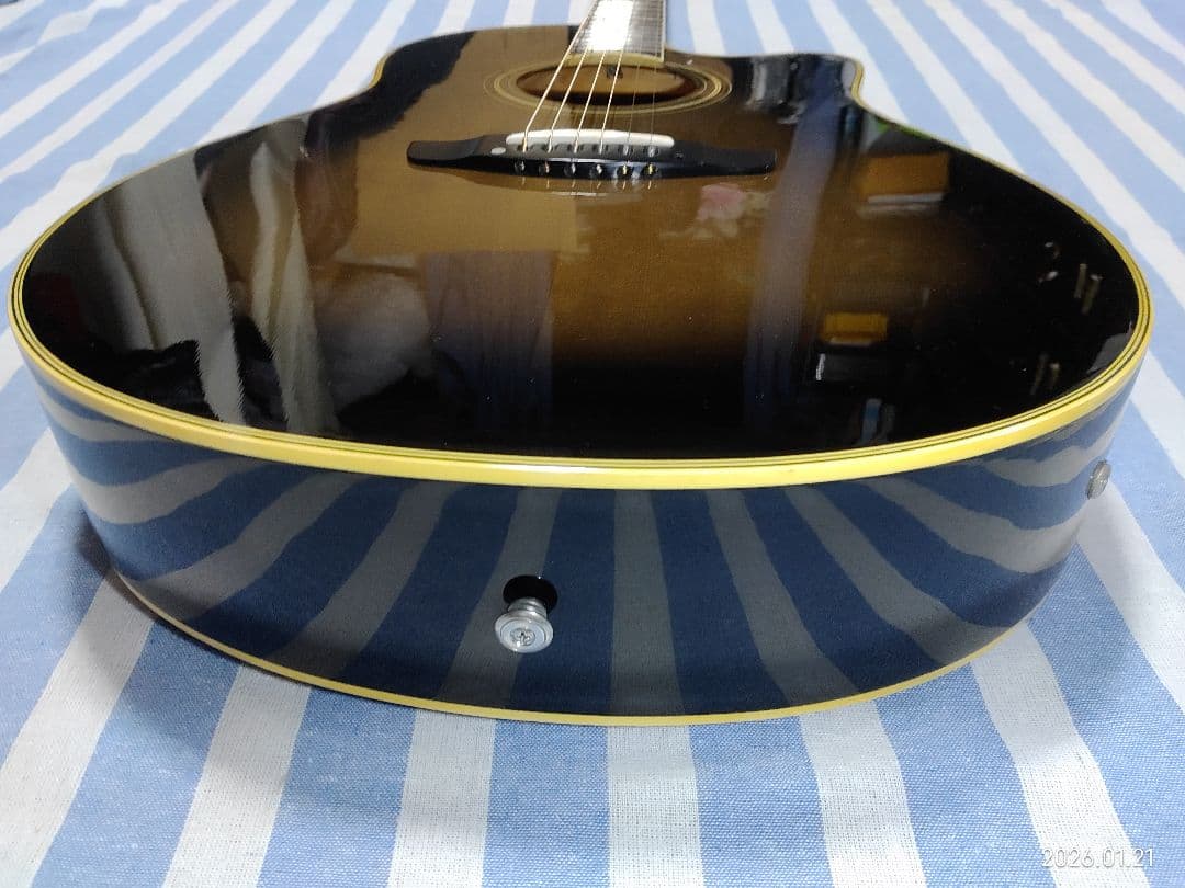 90年代のMorrisの上質エレアコースティックギターRumbler MR-1