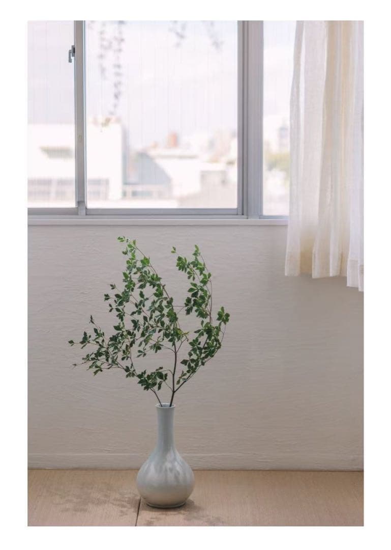 李朝　白磁　花入り　19世紀後期