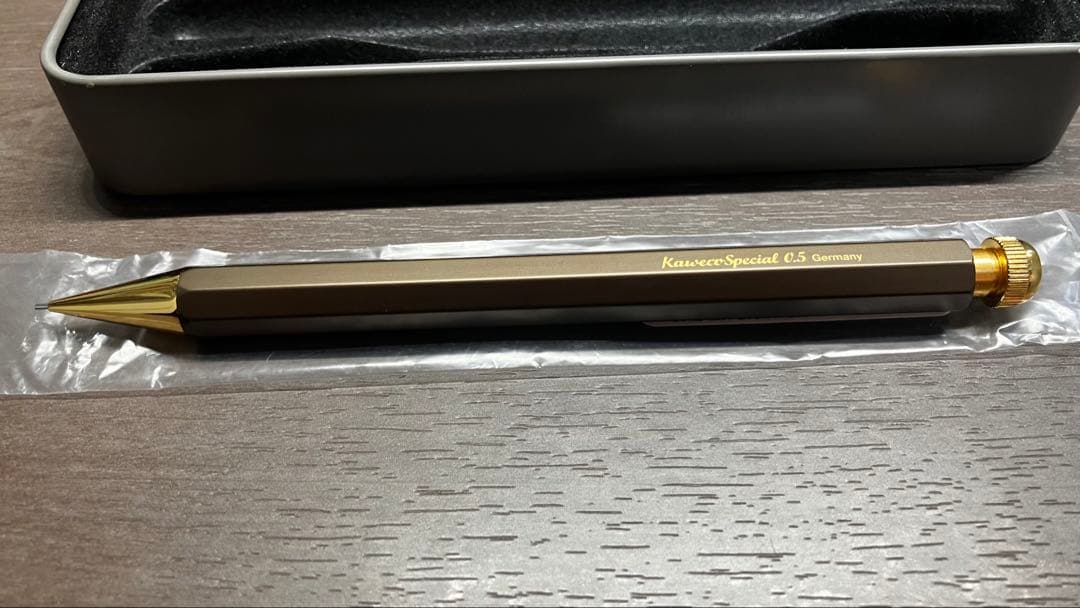 新品未使用　伊東屋限定　カヴェコスペシャル　オリーブブラウン　ペンシル0.5ｍｍ