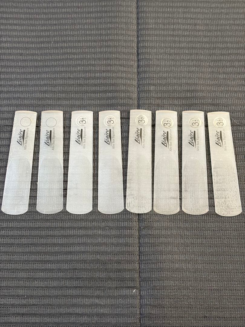 ⭐️値下げ！！　アルトサックス　レジェールリード 3 1/2 8枚 リードケース