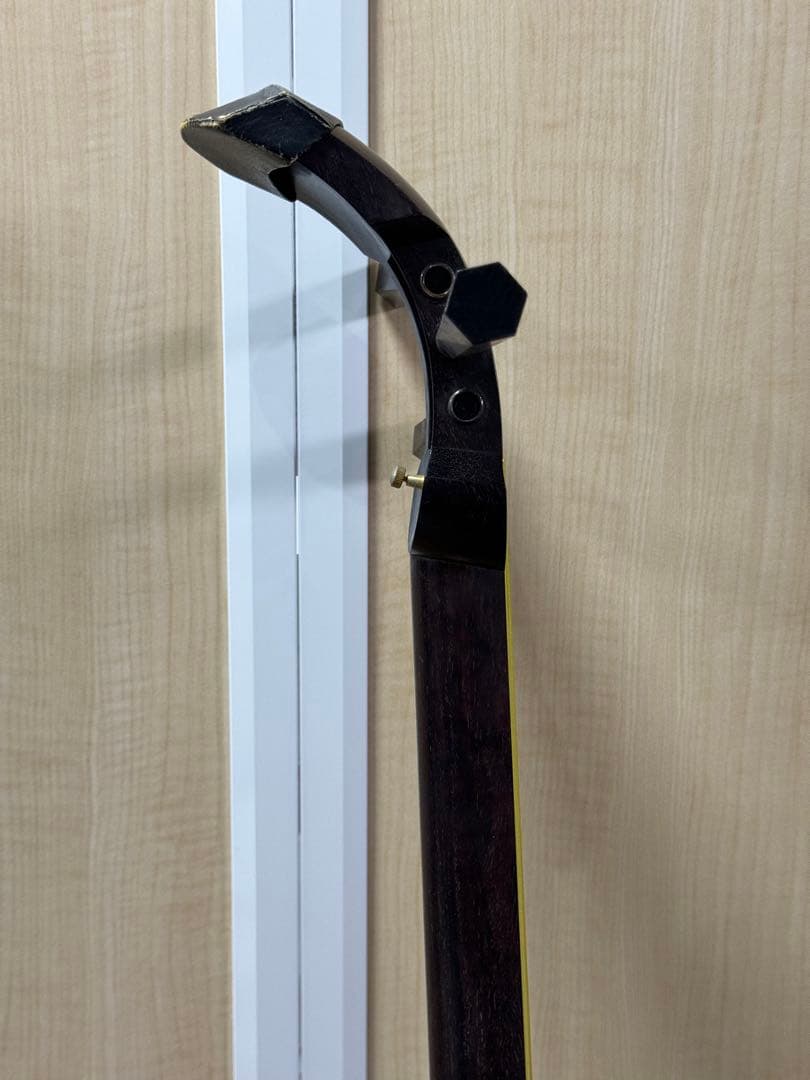 三味線 和楽器 弦楽器 紅木　紫檀 天然素材 破れあり