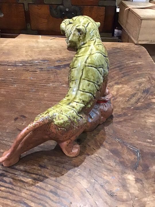 信楽　寅虎置物