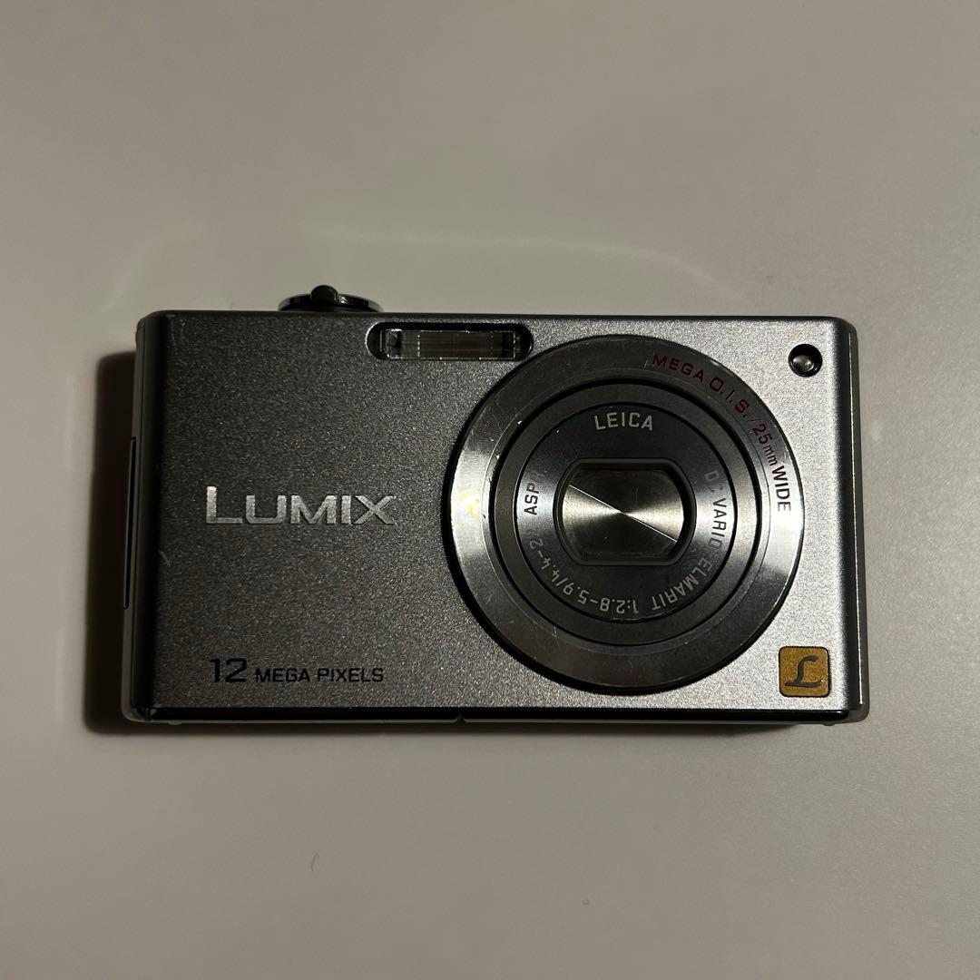動作確認済 パナソニック LUMIX DMC-FX40 デジカメ シルバー 美品