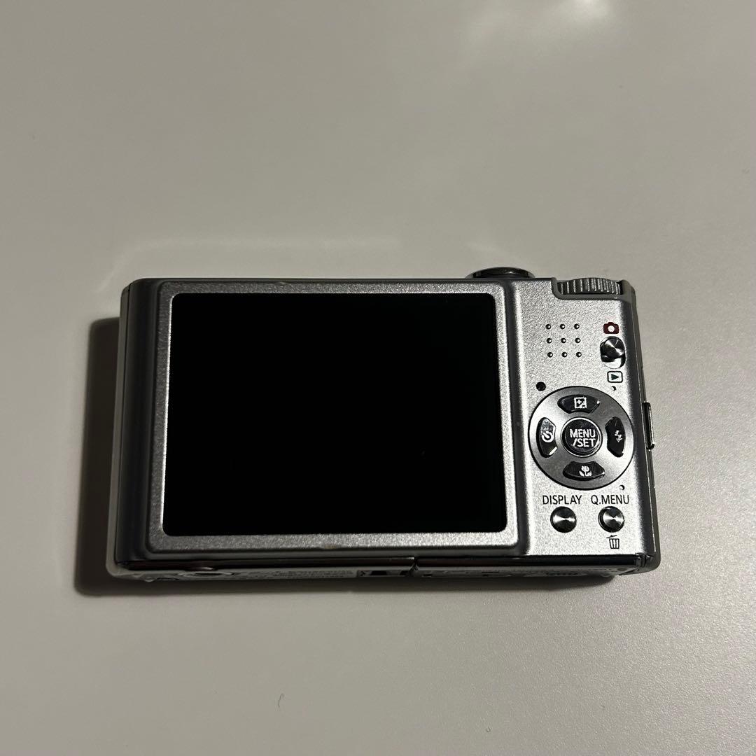 動作確認済 パナソニック LUMIX DMC-FX40 デジカメ シルバー 美品