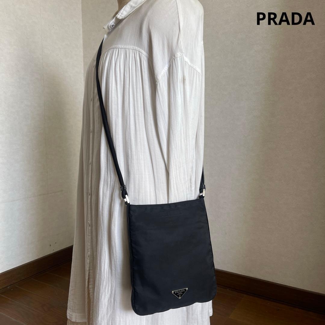 ◇ 良品 PRADAプラダ ショルダーバッグ サコッシュ ナイロン ブラック ◇