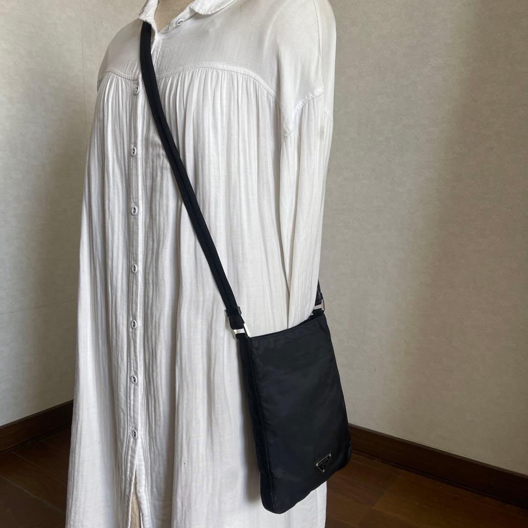 ◇ 良品 PRADAプラダ ショルダーバッグ サコッシュ ナイロン ブラック ◇