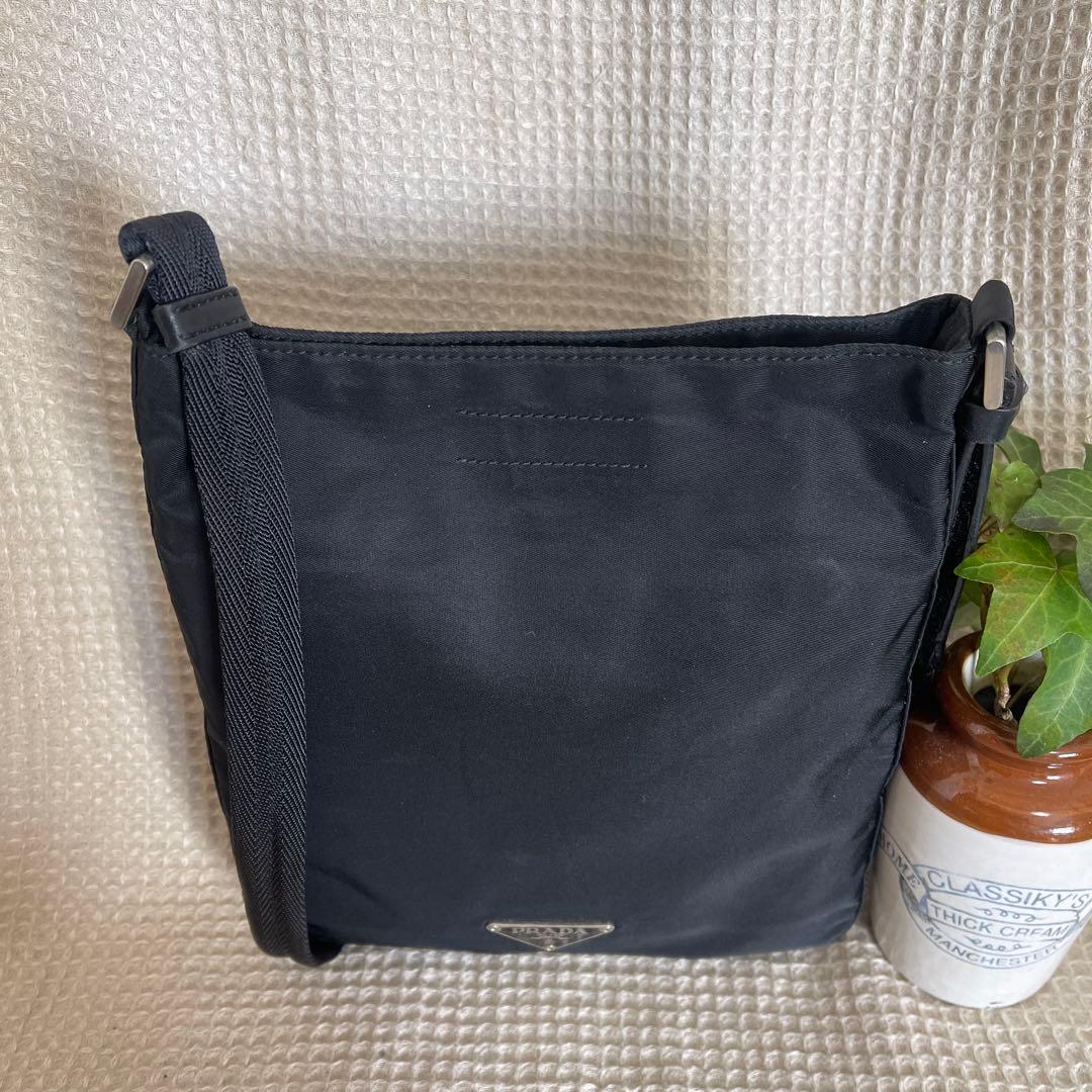 ◇ 良品 PRADAプラダ ショルダーバッグ サコッシュ ナイロン ブラック ◇