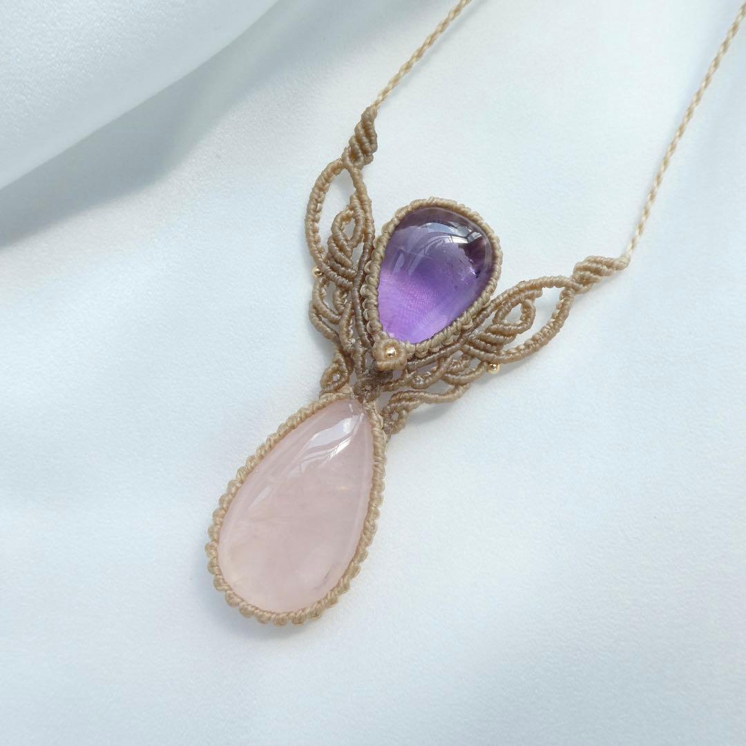 ローズクォーツ・アメジストのマクラメネックレス