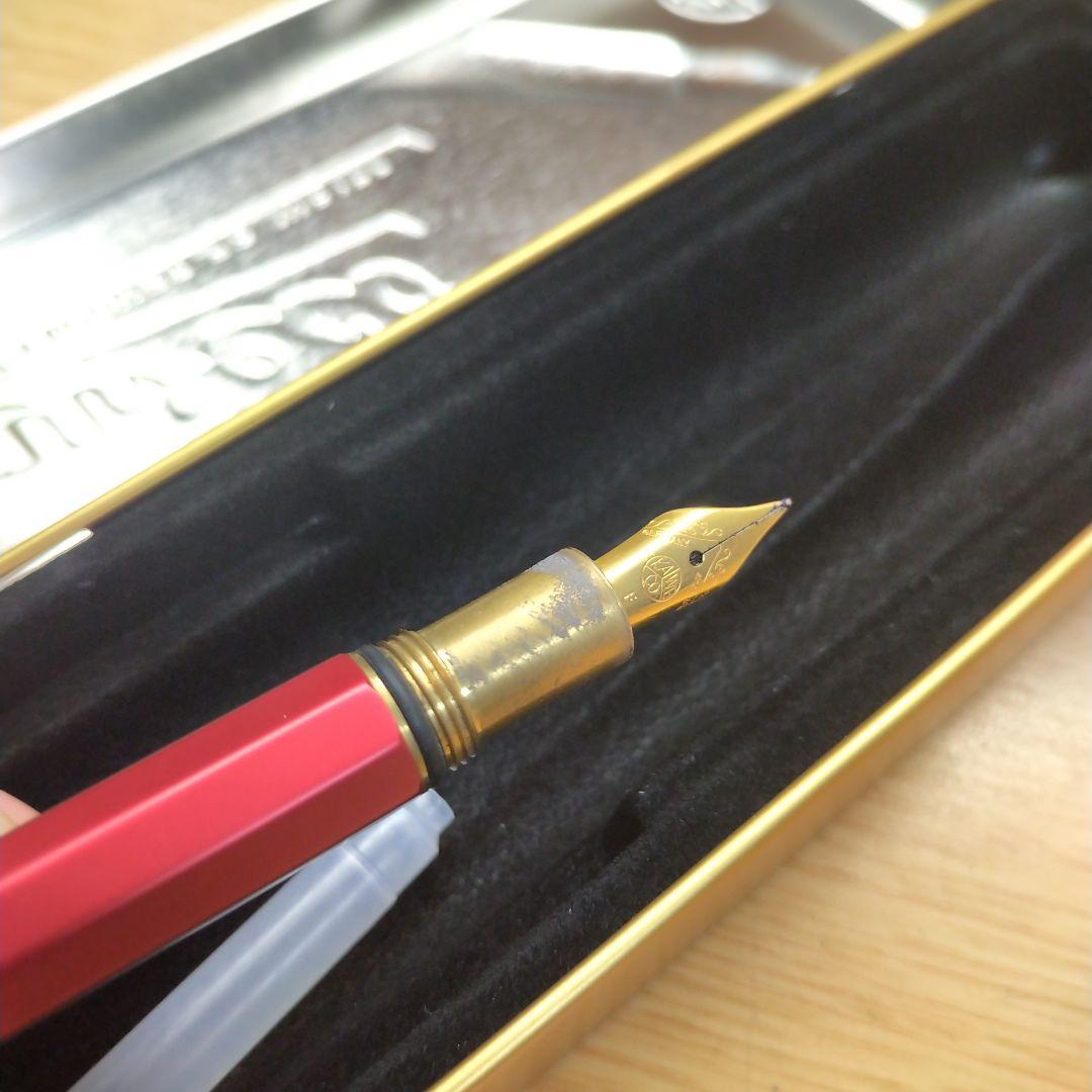 カヴェコスペシャル レッドエディション 万年筆