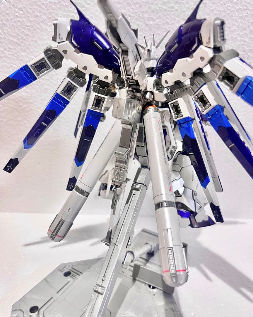 RG Hi-νガンダム ハイニューガンダム 全塗装　完成品