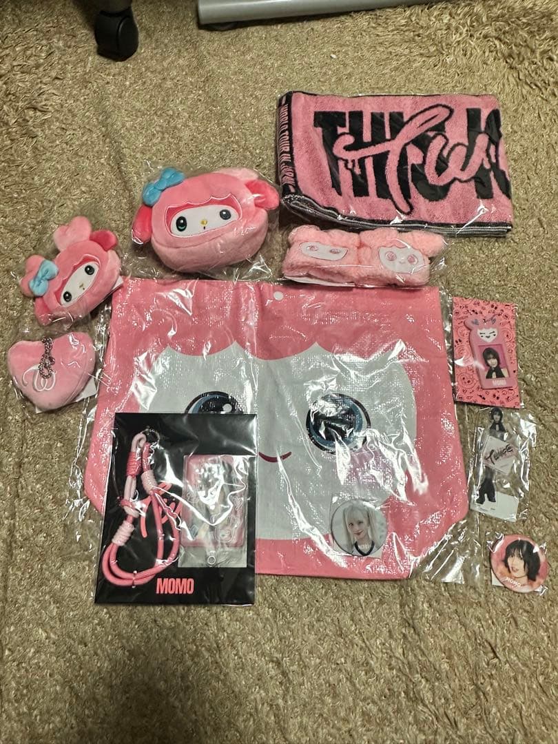 TWICE モモ グッズまとめ売り