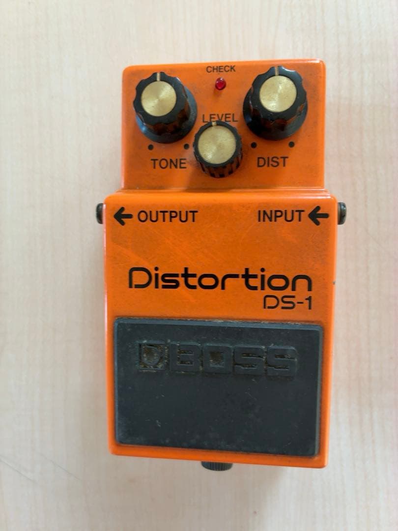 BOSS DS-1 ボス　ディストーション　ギターエフェクター　初期型　40年前