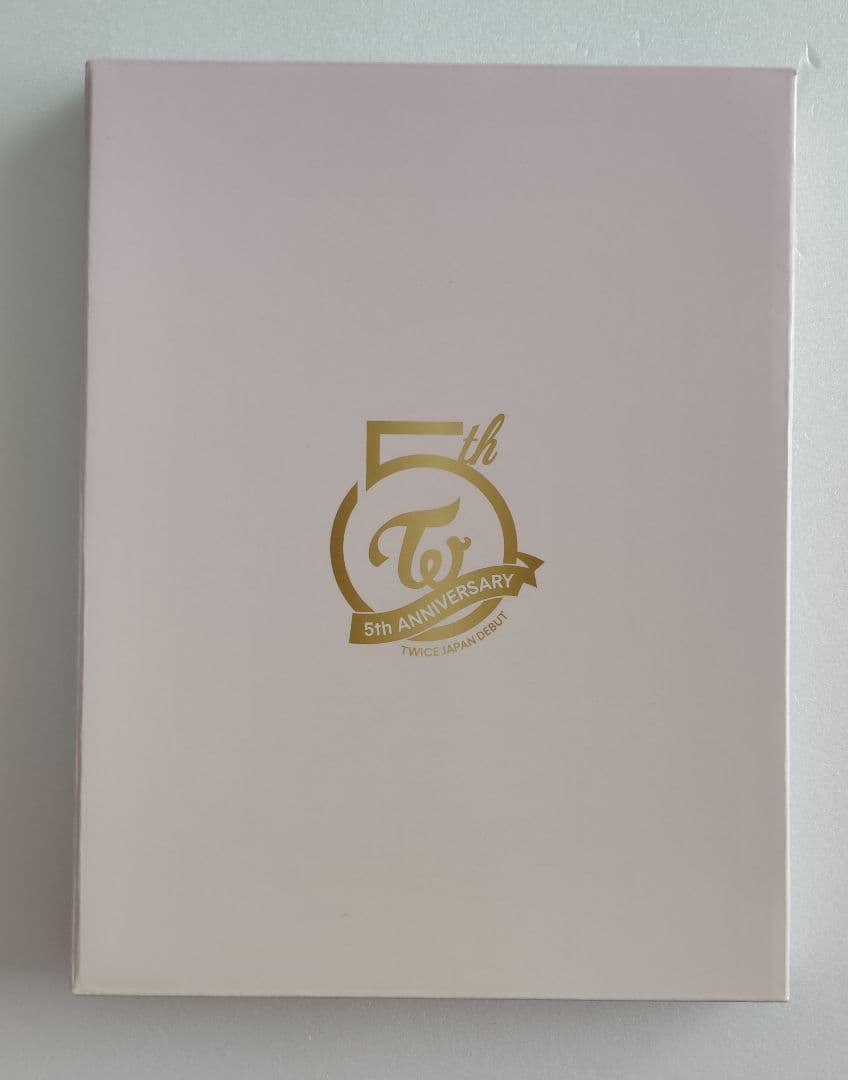 TWICE JAPAN デビュー 5周年記念ゴールドディスク風アクリルスタンド