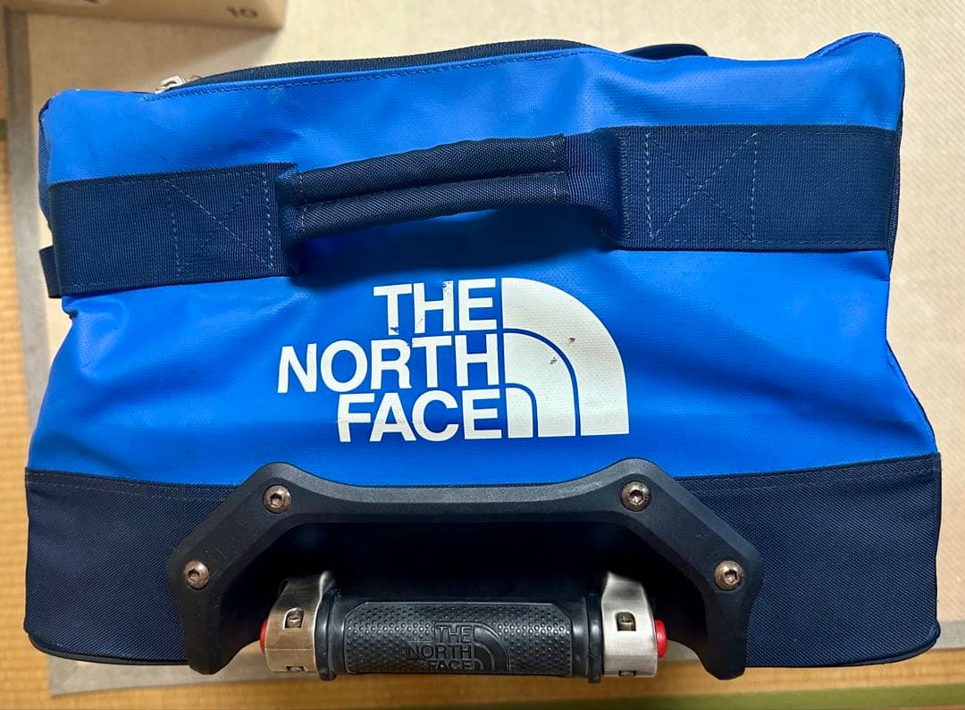 値下げ　新品ローラー ノースフェイス ローリングサンダーM 73L