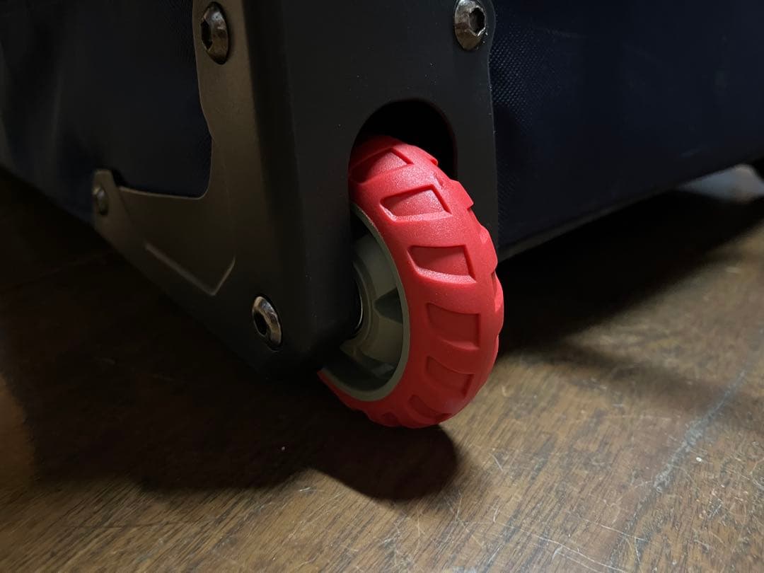 値下げ　新品ローラー ノースフェイス ローリングサンダーM 73L