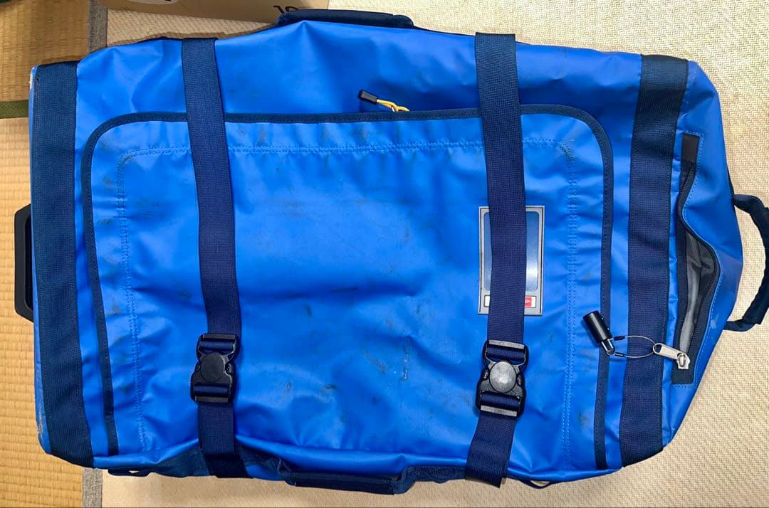 値下げ　新品ローラー ノースフェイス ローリングサンダーM 73L