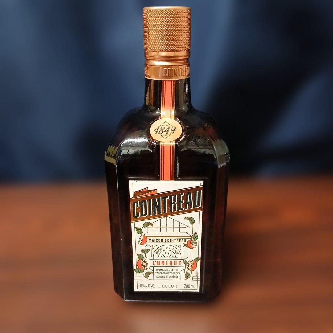 Cointreau リキュール 700ml 40%
