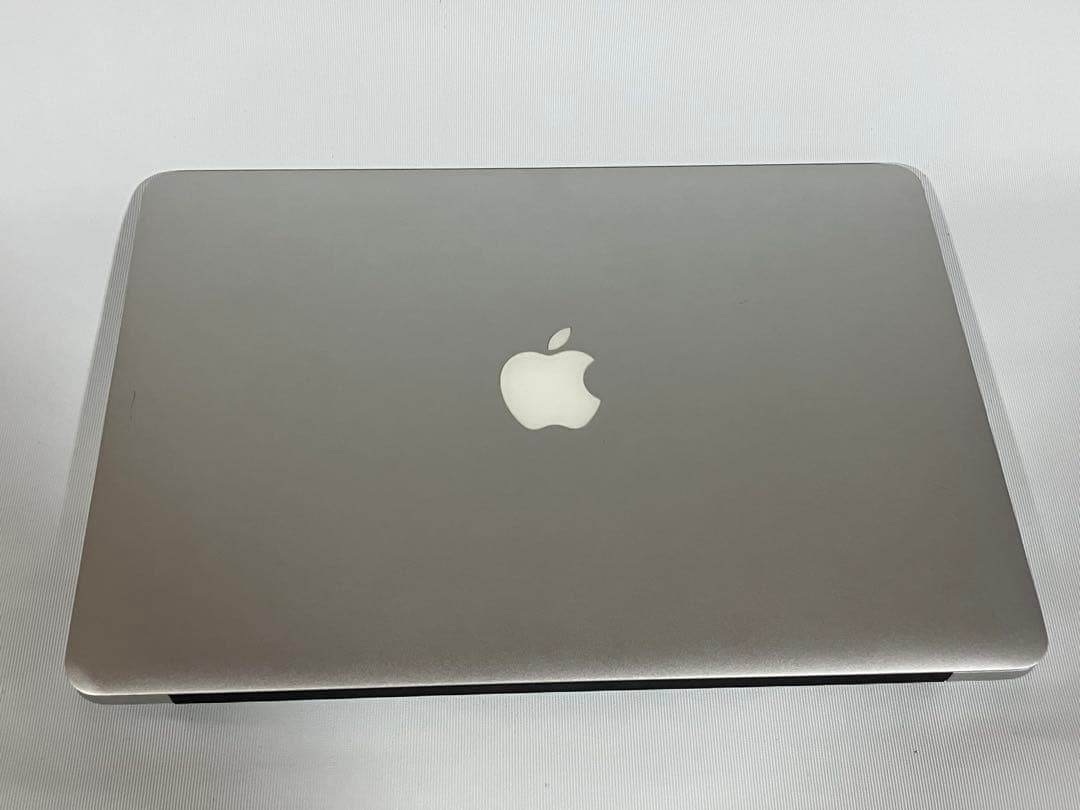 MacBook Air 13インチ i5