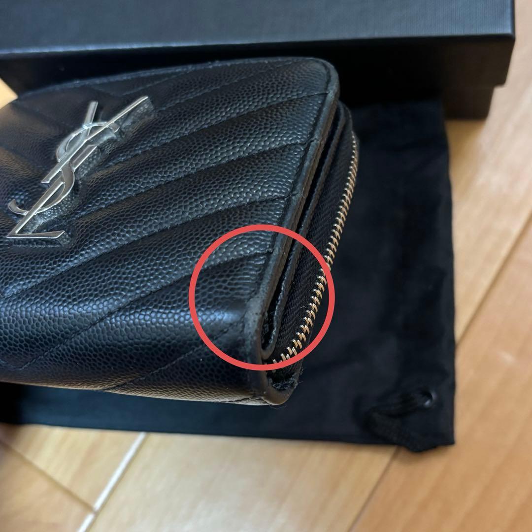 サンローラン　コンパクトフルジップウォレット　シルバー