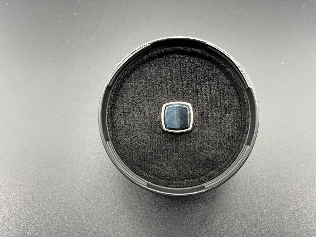 トムウッド　ブルーホークアイ