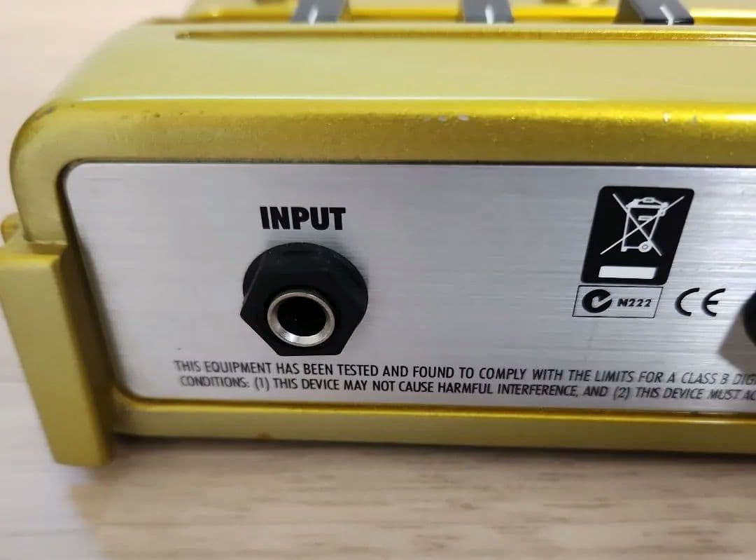 LINE 6 DM-4 Distortion 専用アダプター付き