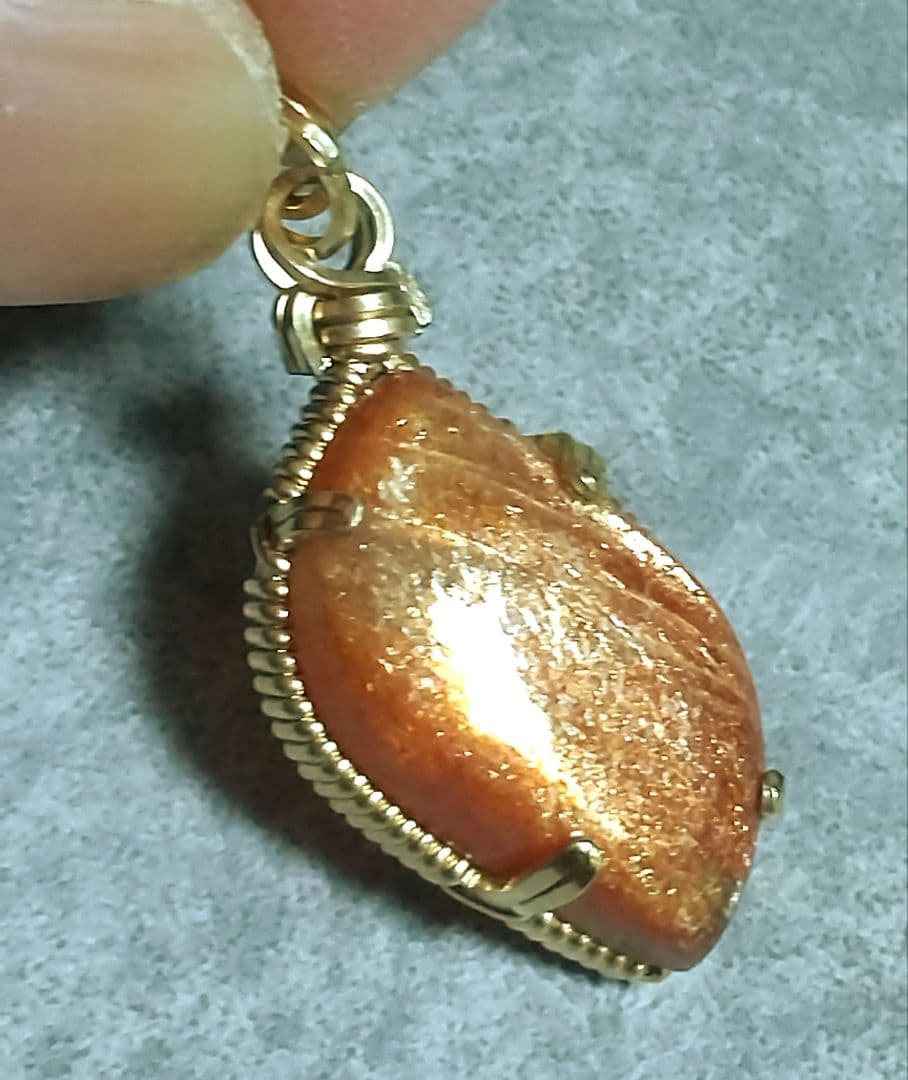 ゴールデンサンストーン 14kgf ペンダントトップ