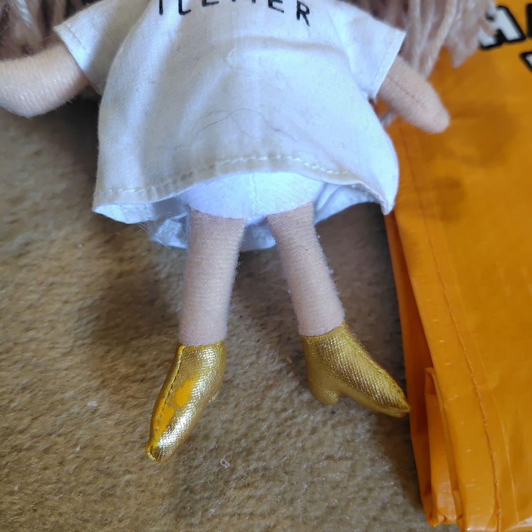 イーマリー　ILEMER HAPPY DOLL サプライズ人形　レア　本体のみ