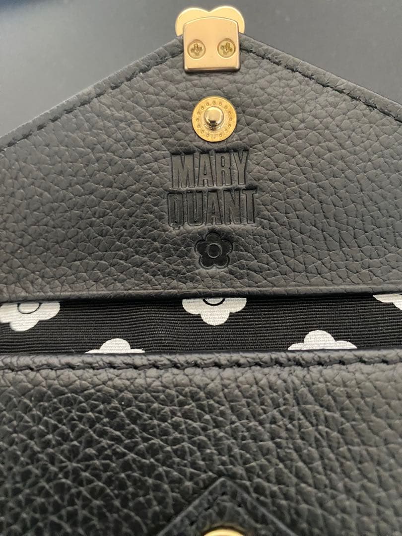 美品！　マリークアント　三つ折り財布　ブラック