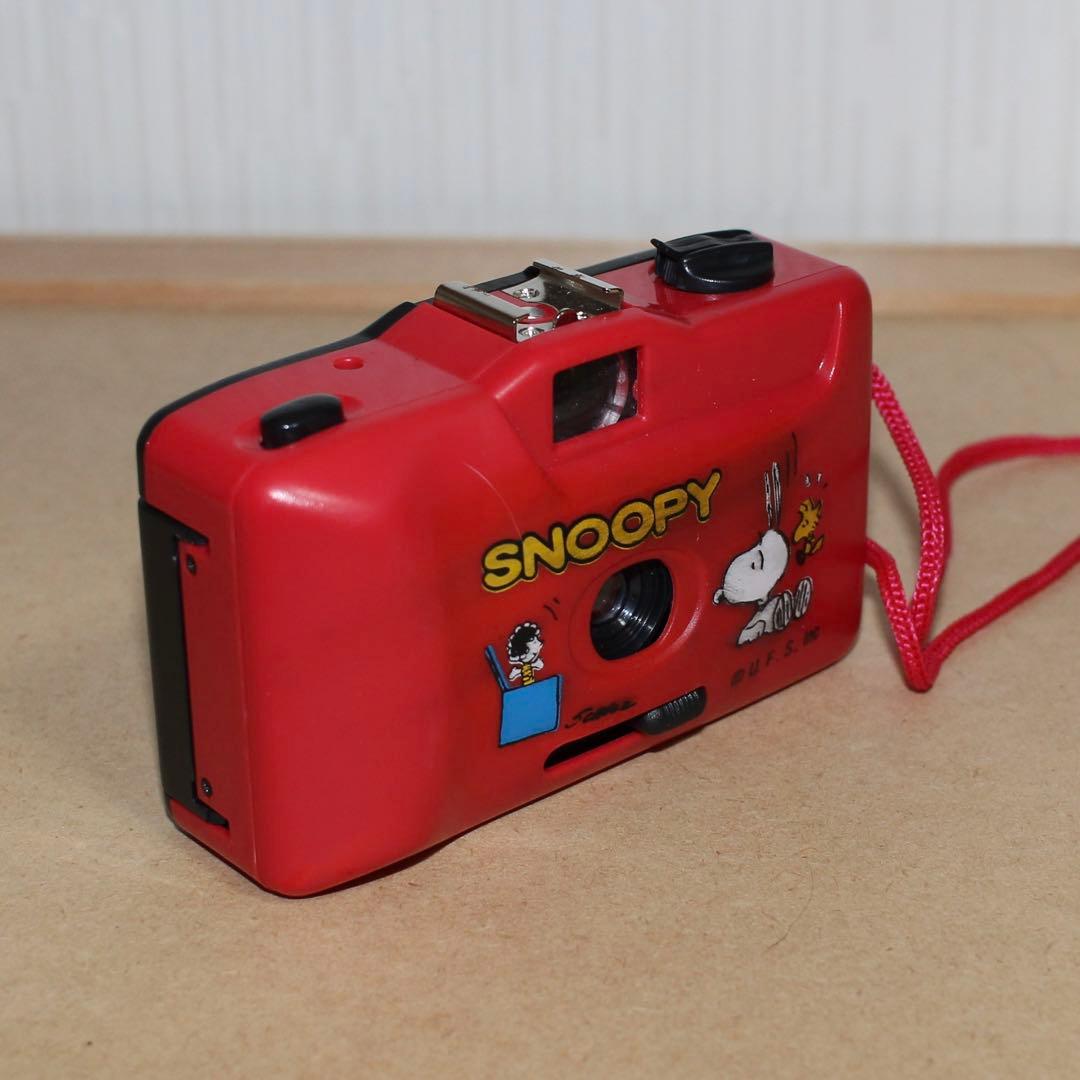 スヌーピー　フィルムカメラ