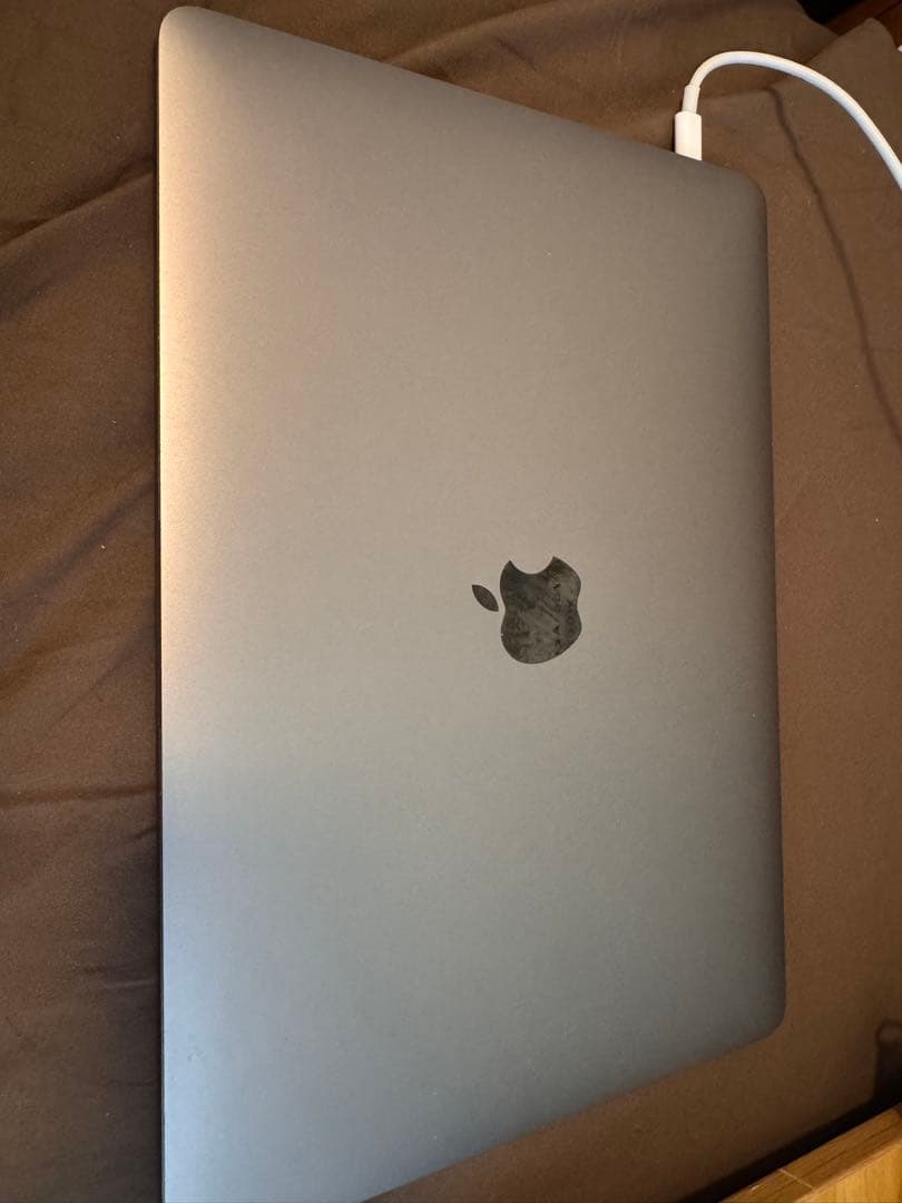 MacBook Pro 13インチ M2チップ（2022年モデル）