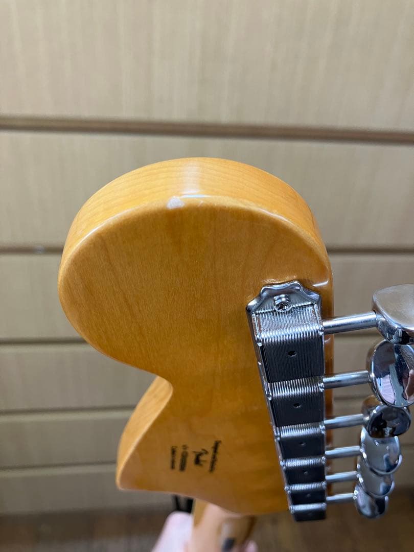 ギター Squier Classic Vibe 70s Jagur