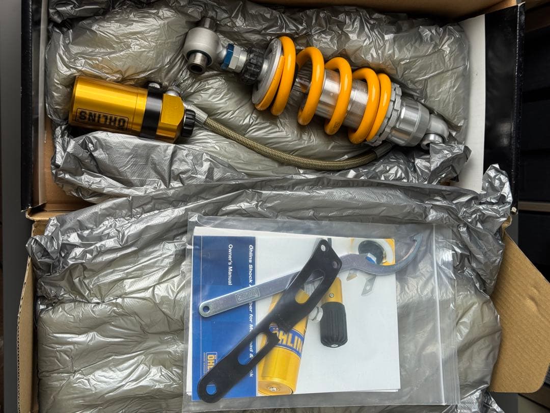 YZF-R25 オーリンズ リアサスペンション YA467