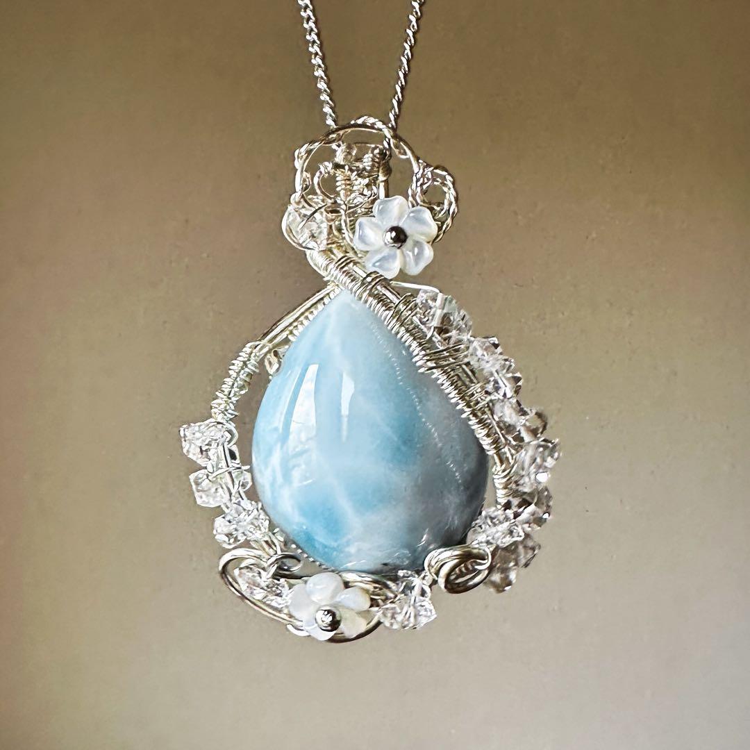 カリブ海の宝物✴︎ラリマーとクリスタルのワイヤージュエリー