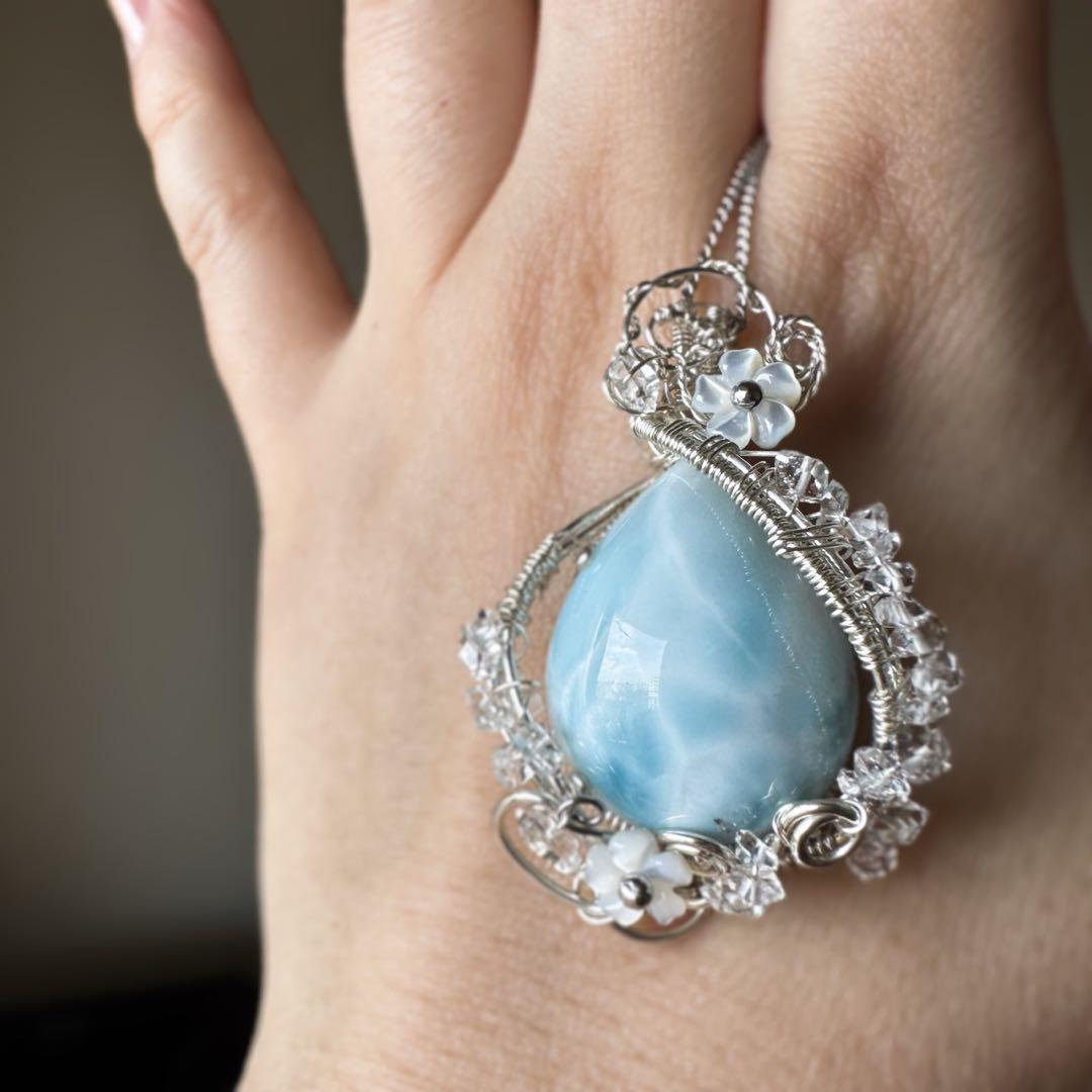 カリブ海の宝物✴︎ラリマーとクリスタルのワイヤージュエリー