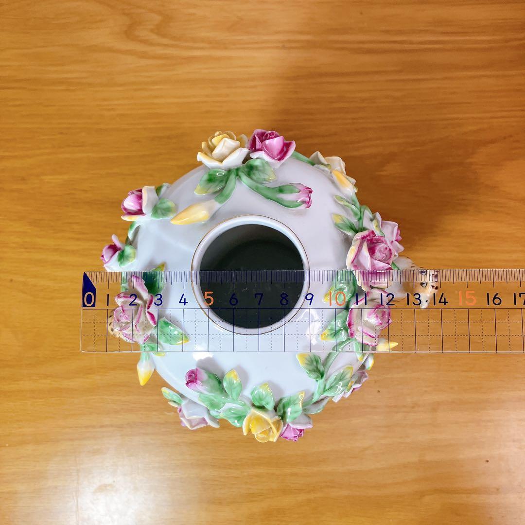 陶磁器 花瓶 鳥 フラワーモチーフ 立体装飾 金彩 アンティーク調