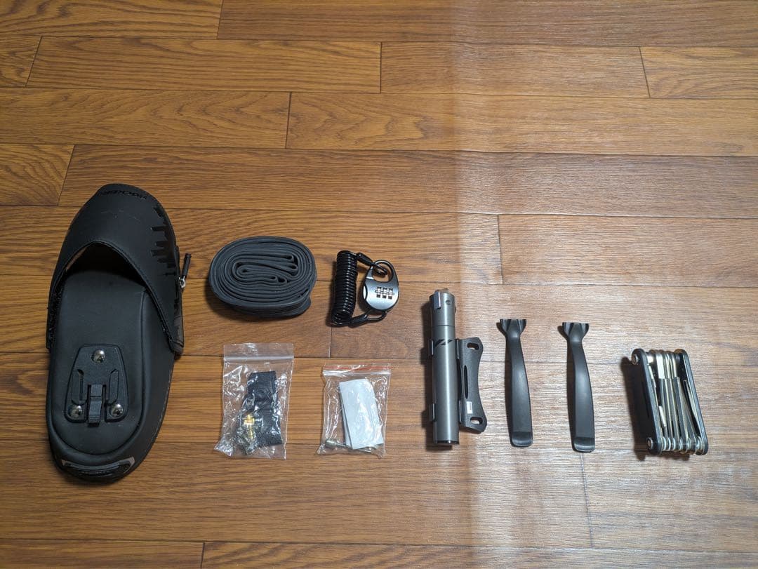 KUOTA KRYON 2017年式 フルカーボンロードバイク（サイズS）