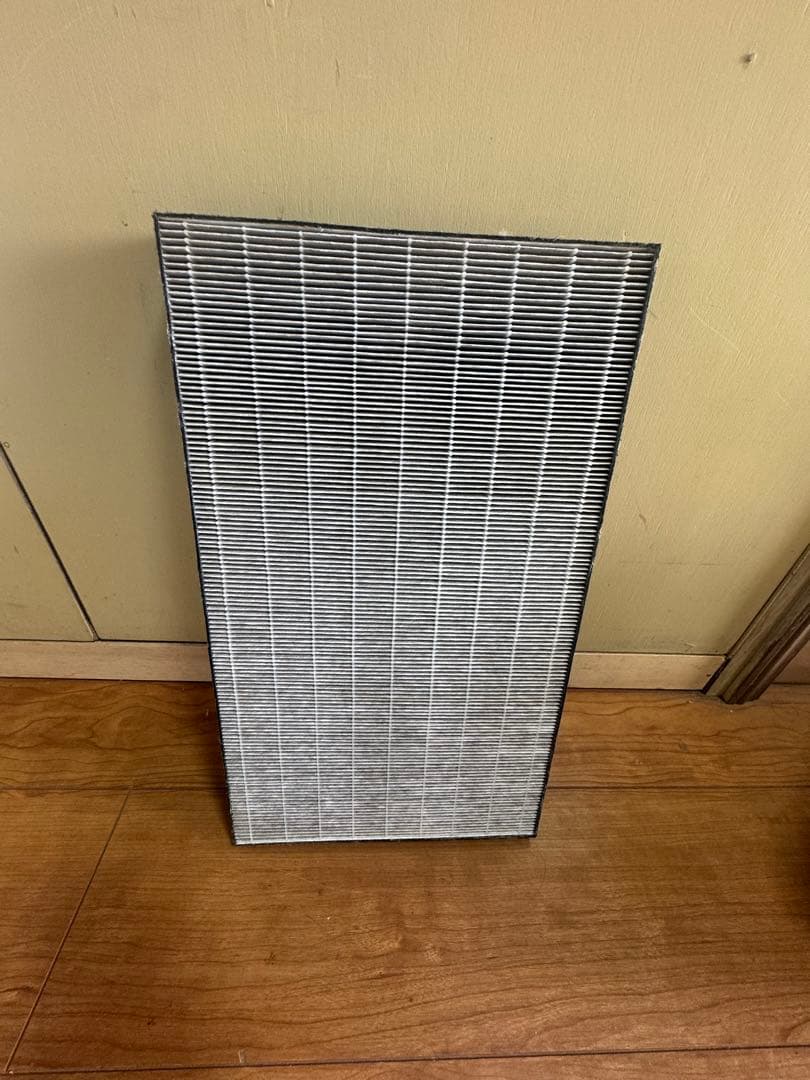 DAIKIN ダイキン　ストリーマ加湿空気清浄機　MCK70VKS-W ホワイト